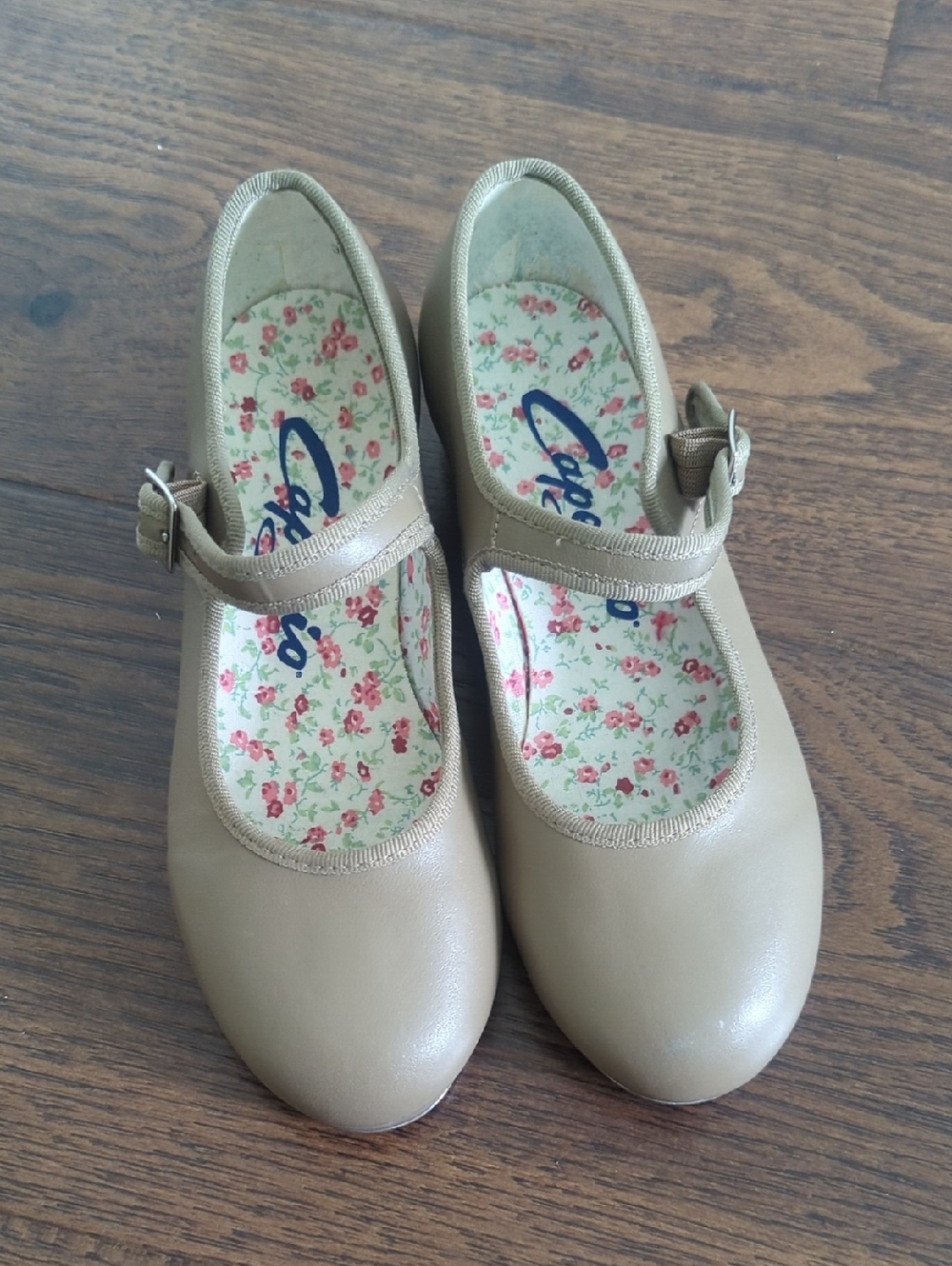 Capezio Tap Dance Shoes Size 4 Tan Floral